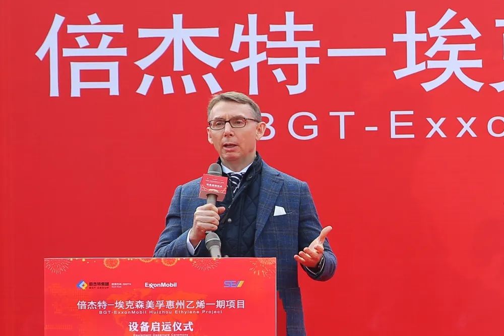 精诚相助 携手启航--？？？？？？？松梨诨葜菀蚁┮黄谙钅孔氨钙粼艘鞘皆猜殖桑