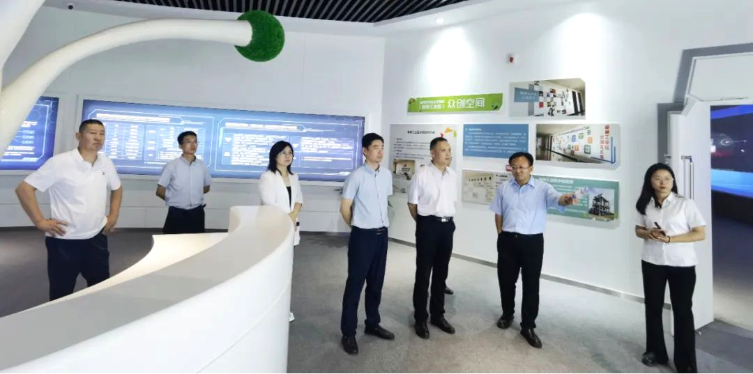 倍头条 | 深化工业相助 推动共赢生长——杏宇娱乐到榆林经开区调研座谈并签署相助意向协议